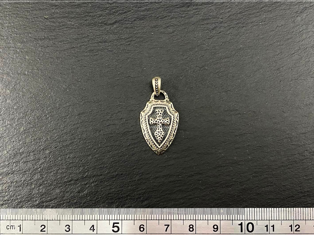 Подвеска "Крест на щите"