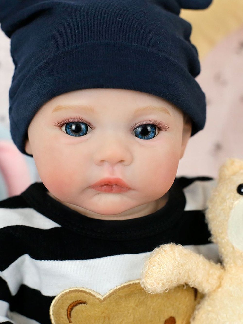 Кукла Реборн мягконабивная LifeReborn 43см (LR-016)