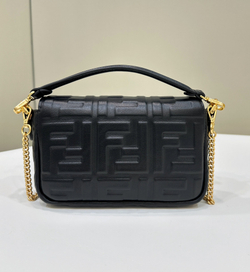 Fendi Baguette 19 cm
