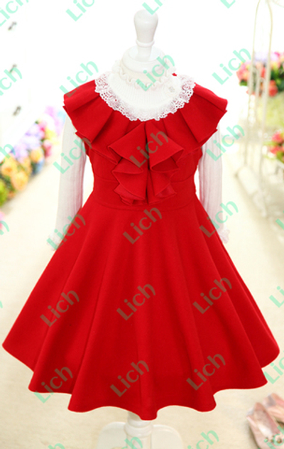 Платье детское однотонное с воланами на воротнике и груди