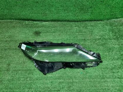 Стекло фары правое Toyota Camry xv70 (2020-н.в.)