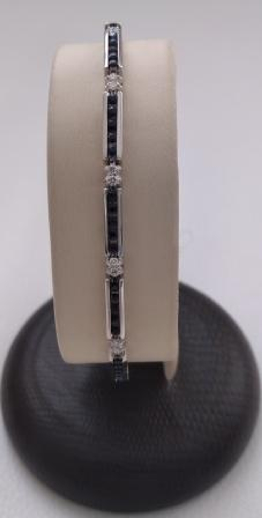 Браслет из золота с бриллиантами