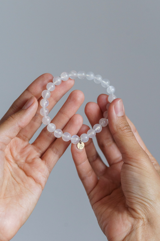 Браслет "Memo about Moon" из лунного камня 6 мм c подвеской