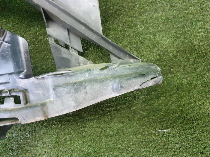 Кронштейн переднего бампера правый BMW 7er G11 (2019-2022)