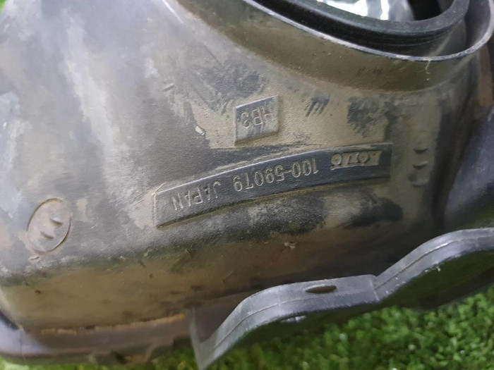 Фара левая Suzuki Grand Vitara (2005-2016) ксенон