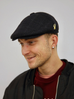 Кепка клетка черная Город Горький олень желтый