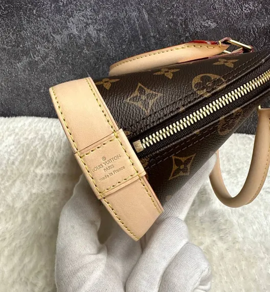 Сумка Louis Vuitton Alma коричневый