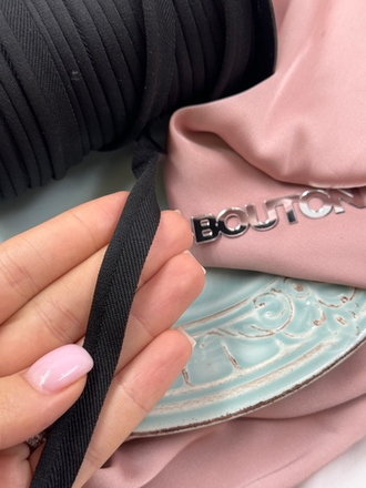 Кант эластичный декоративный черный