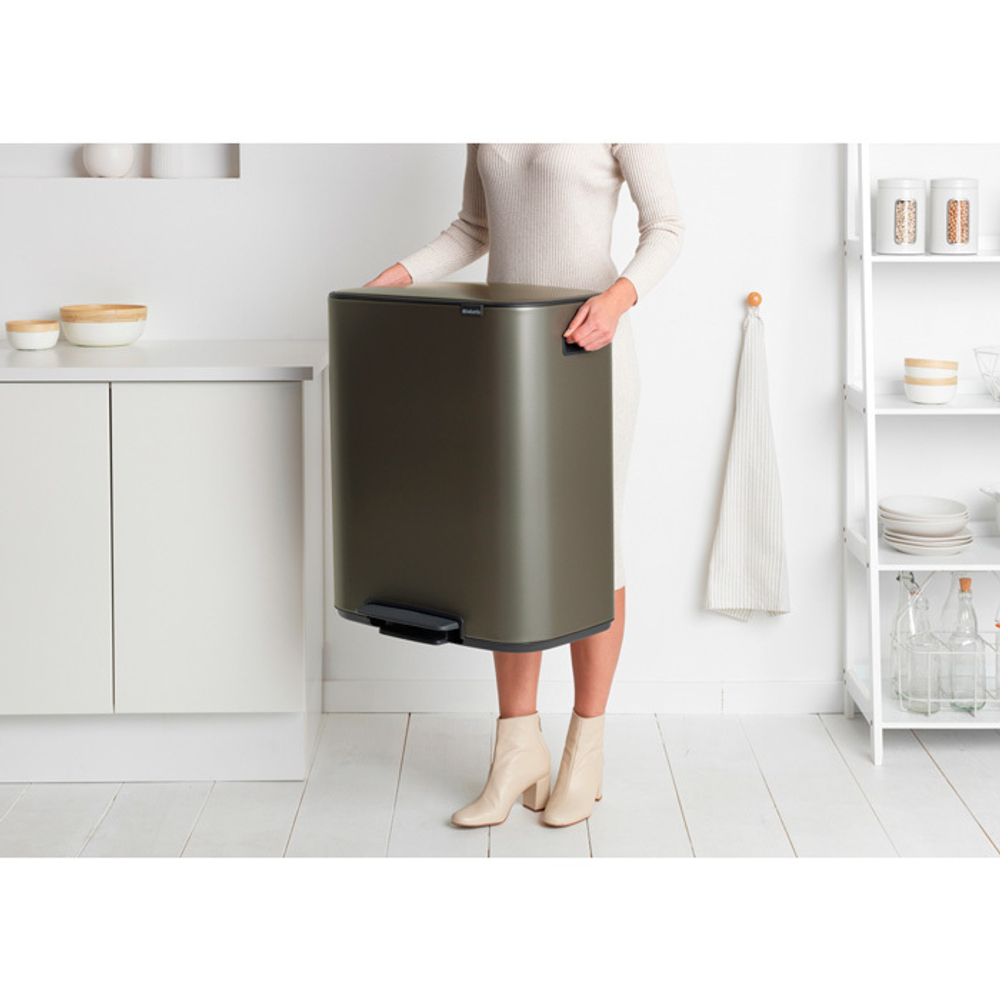 Мусорный бак Bo Pedal Bin 60л Brabantia Платиновый