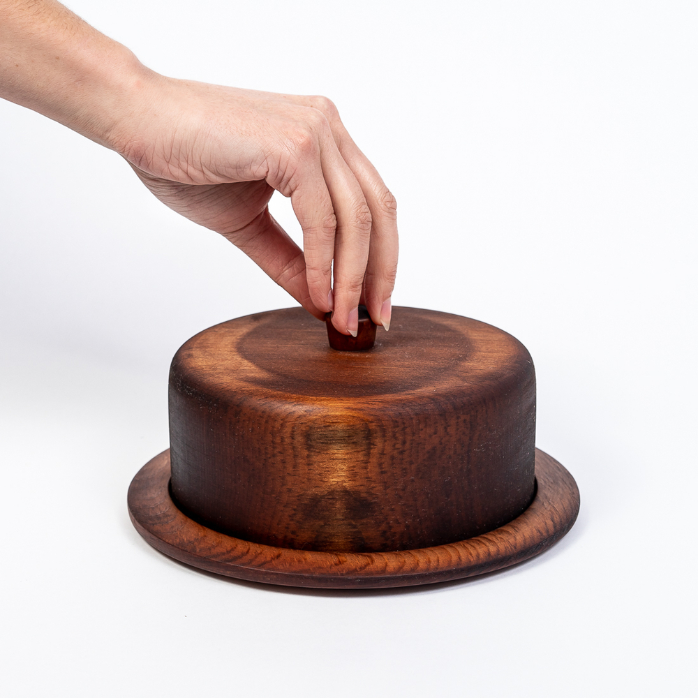 Масленка из дерева Сибирский Кедр для сливочного масла. MS6