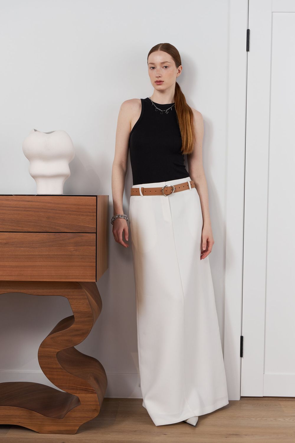 БАЗОВЫЙ РЕМЕНЬ С МЯТОЙ ПРЯЖКОЙ NUDE