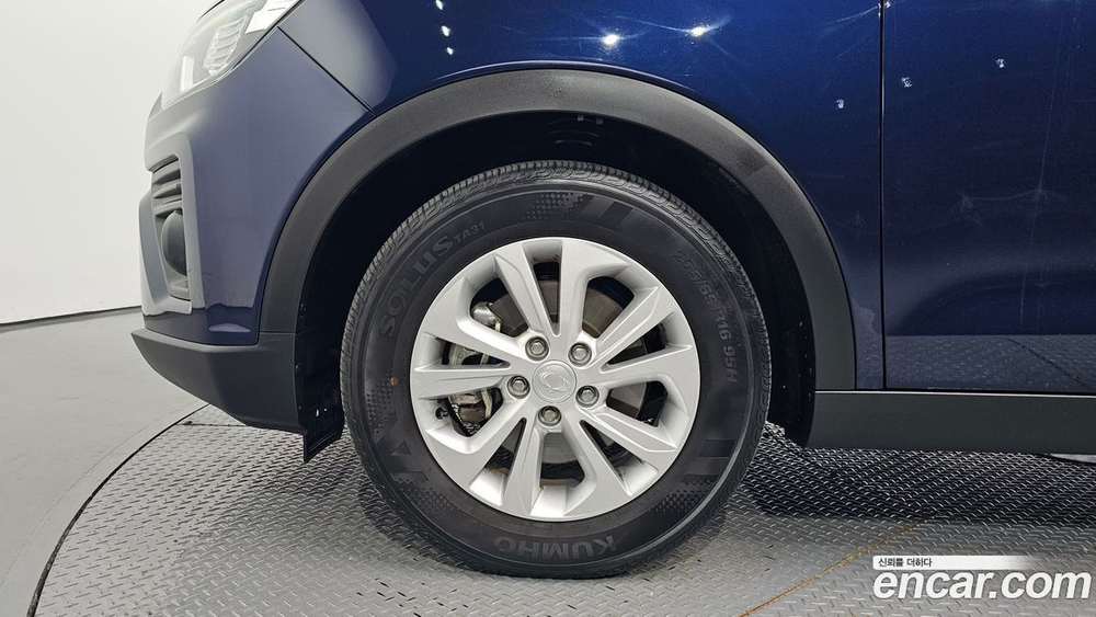 KG Mobility (Ssangyong) Very New Tivoli Бензин 1.5 2WD (03.2020)