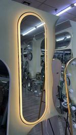 Зеркало с LED-подсветкой и датчиком движения