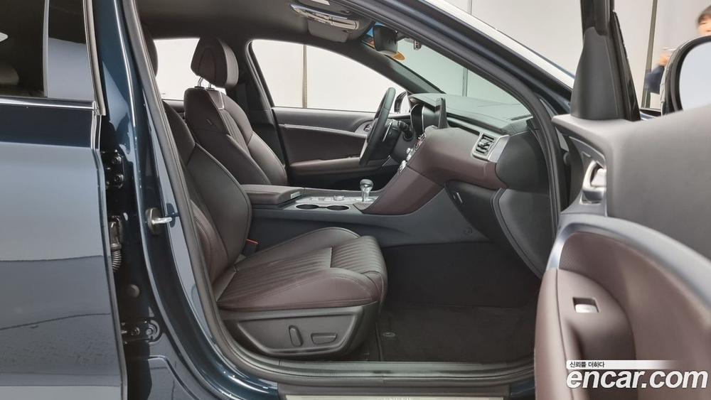 Genesis The New G70 Бензин 2.0T 2WD (05.2023)