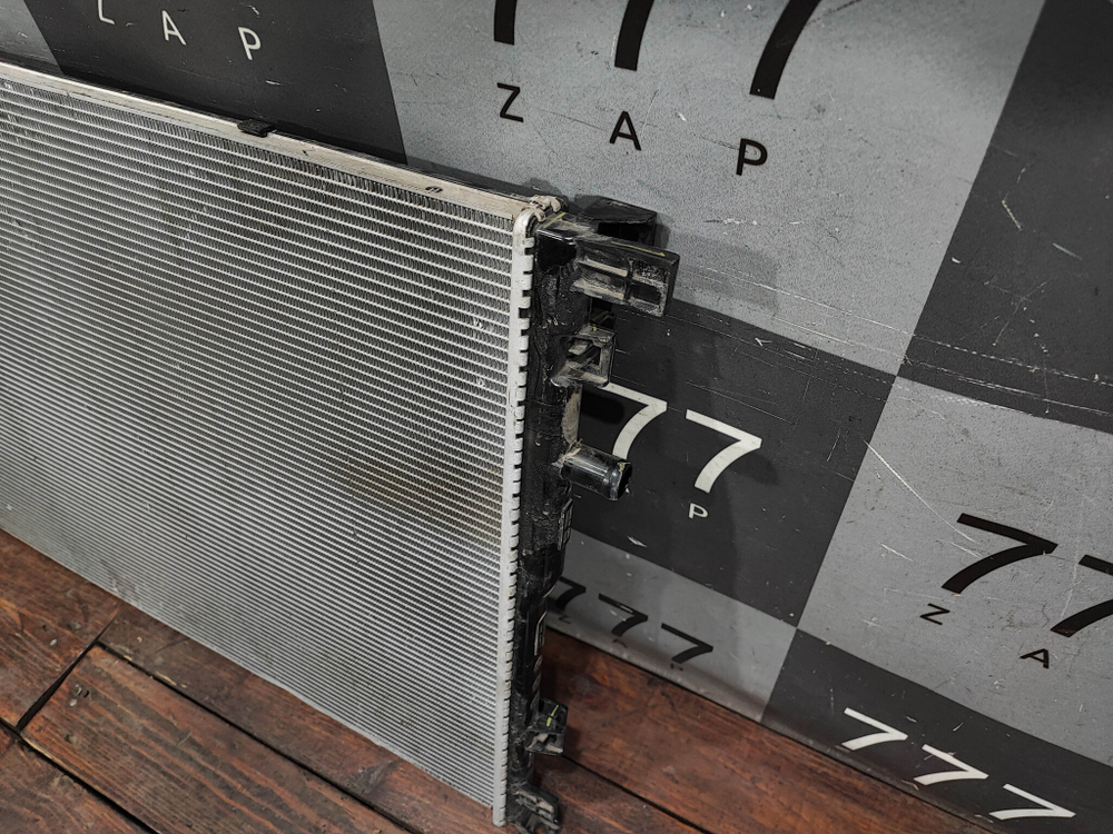 Радиатор низкотемпературный Haval F7 2 24-нв Б/У Оригинал 2127420XGW01A