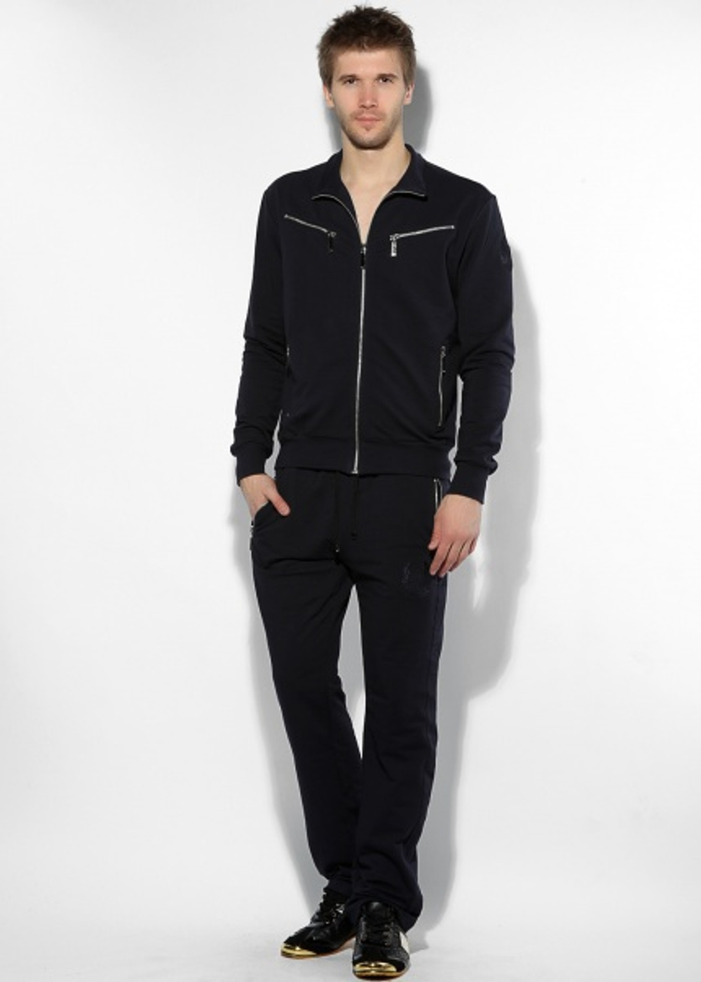 Спортивные костюмы