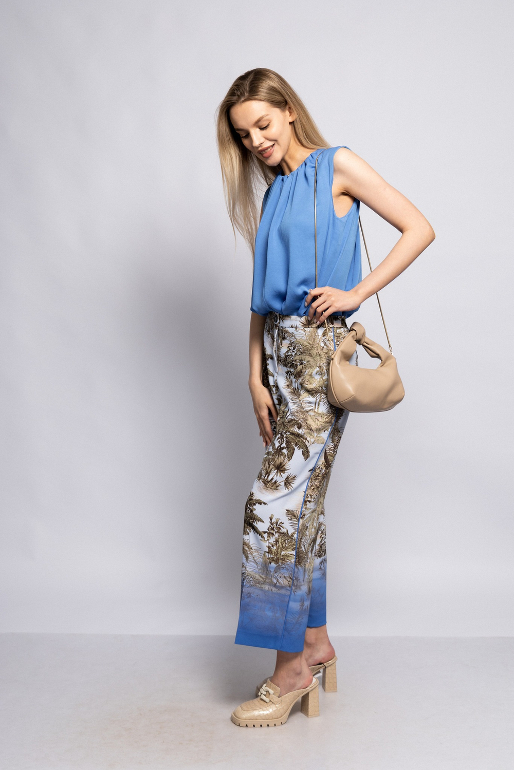 Брюки женские MARCCAIN