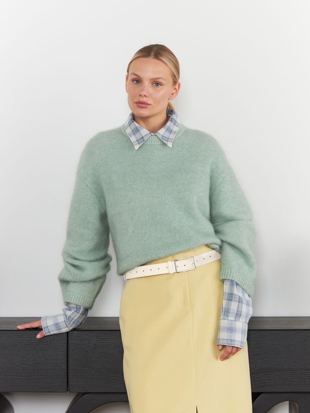 БАЗОВЫЙ РЕМЕНЬ С ПРЯМОУГОЛЬНОЙ ПРЯЖКОЙ MILK