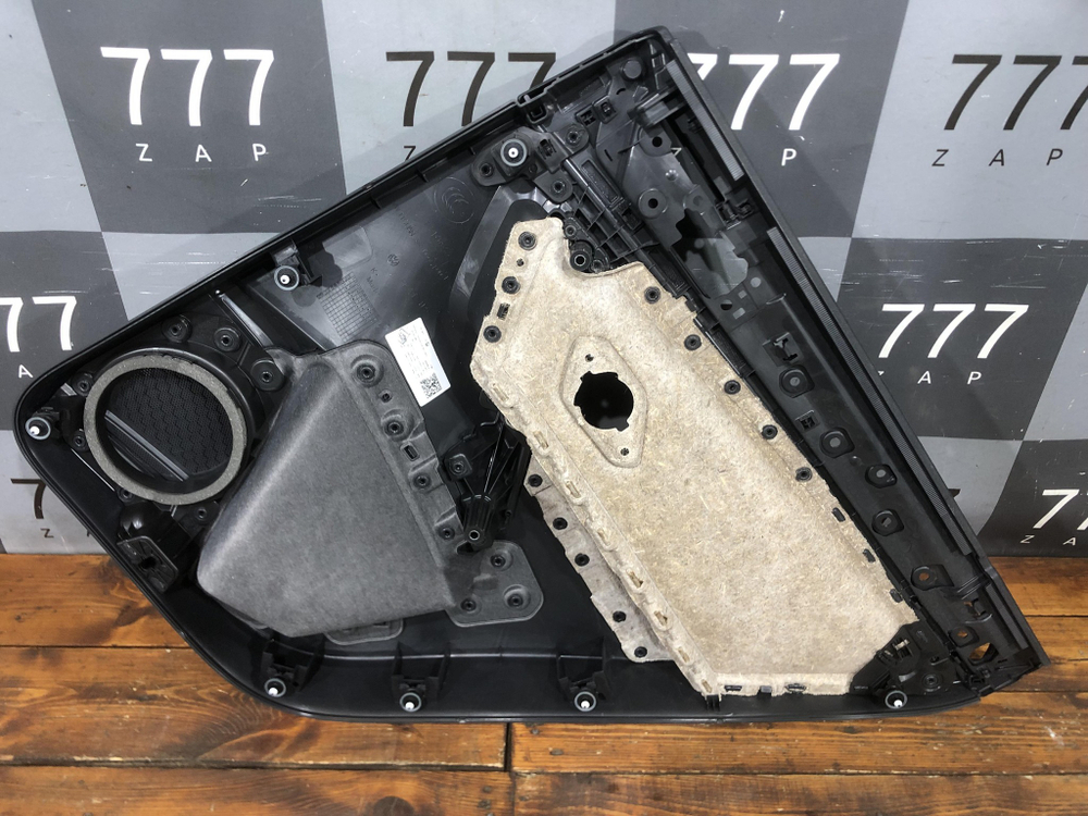 Обшивка двери задней левой Volkswagen Tiguan 2 16-нв Б/У Оригинал 5NA867211K