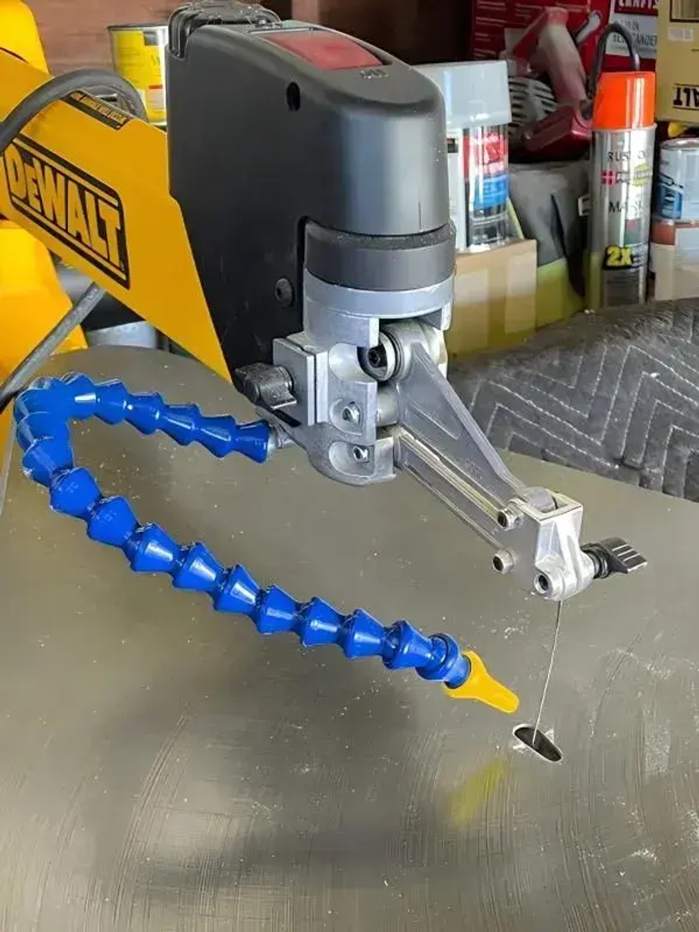 Трубка подачи СОЖ с Краном 400 мм, гибкая G 1/4 " для станков, шарнирная с круглым соплом ANGO-UFA