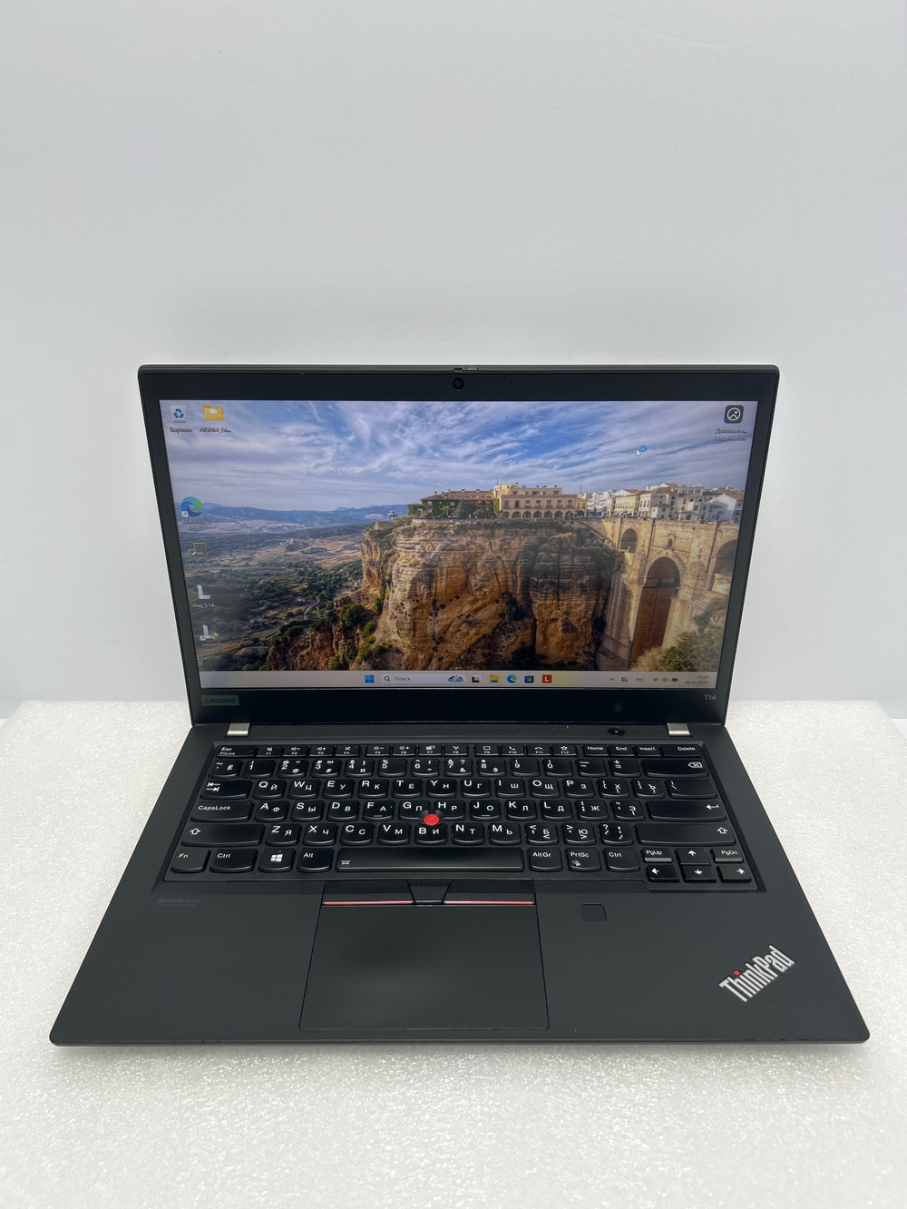 Ноутбук Lenovo ThinkPad T14 Gen 1 (20S1SHNP00) 14"/Intel Core i7 10610U/RAM 16GB/SSD 512GB/Intel UHD Graphics/1920*1080/IPS/Windows 11/Подсветка кл-ры: LED/Чёрный. Состояние: Уценка/большой след. на матрице от клавиатуры