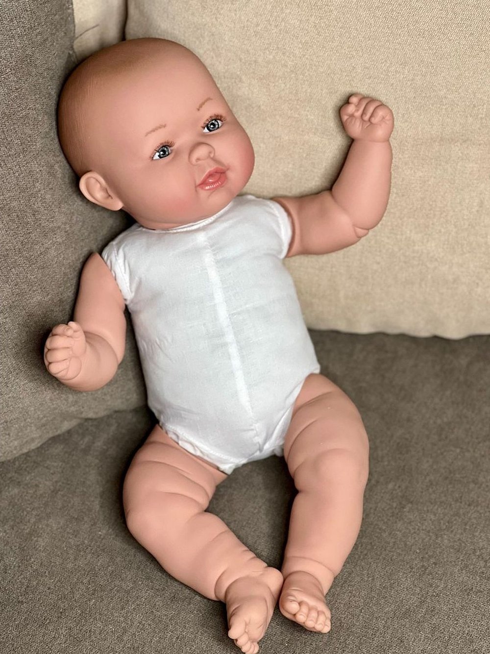 Кукла Manolo Dolls мягконабивная Manolita 47см в пакете (1177A1)