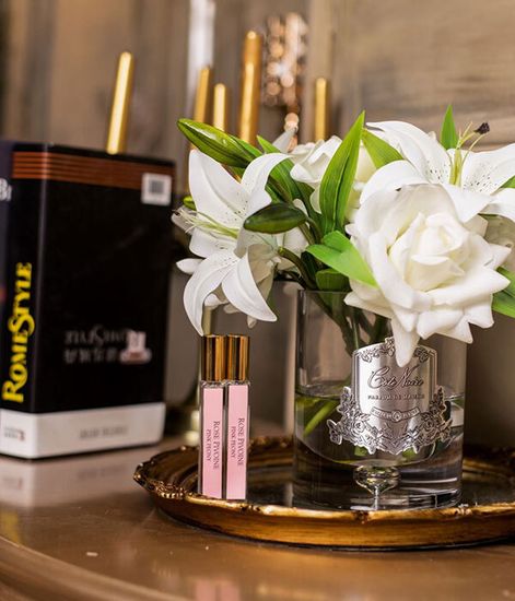 Белые розы и лилии, Cote Noire