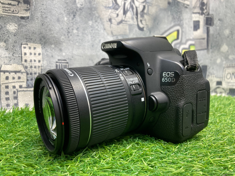 Canon 650D kit 18-55mm IS STM 37.000 кадров