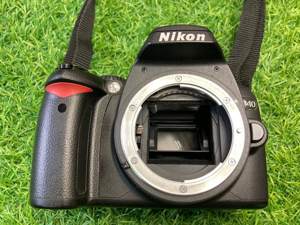 Nikon D40 kit 18-55mm II покупка/продажа