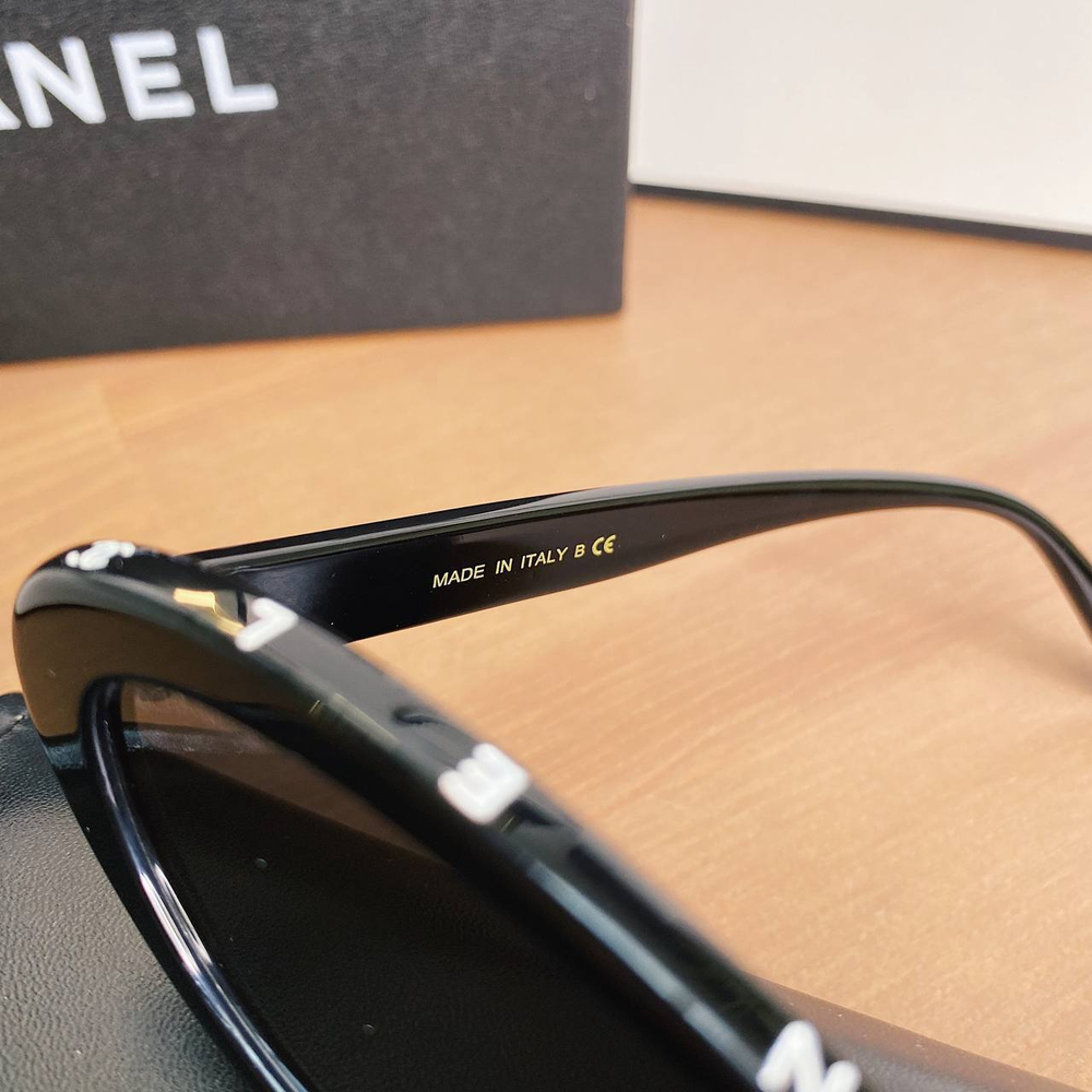 Солнцезащитные очки