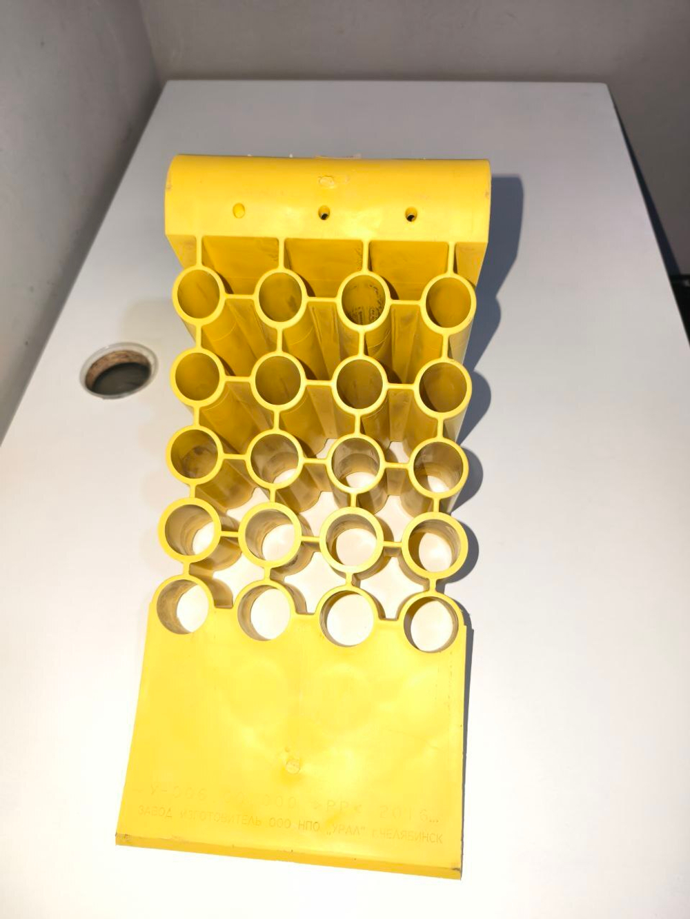 Башмак противооткатный ПЛАСТИК (желтый) 53205-3927010