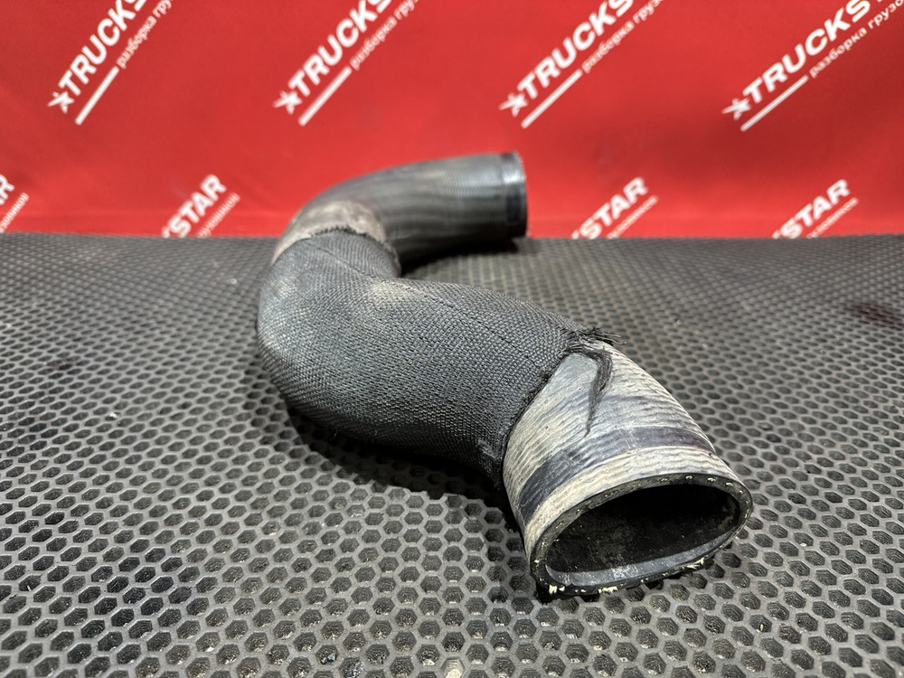 Патрубок радиатора