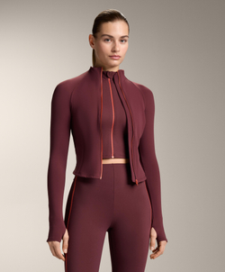 Oysho Легкая и теплая высокотехнологичная куртка, гранатовый