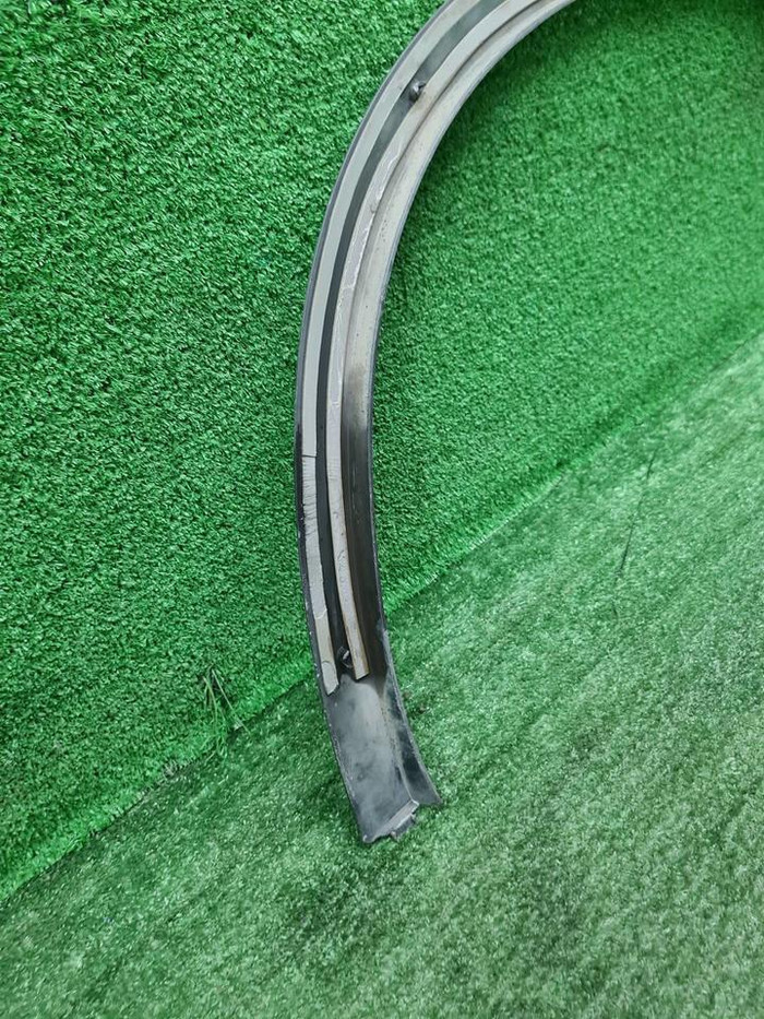 Расширитель передний левый Mercedes GLC x253 15-22