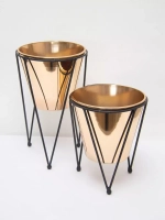 Кашпо металлическое на ножках 25*15,5 см