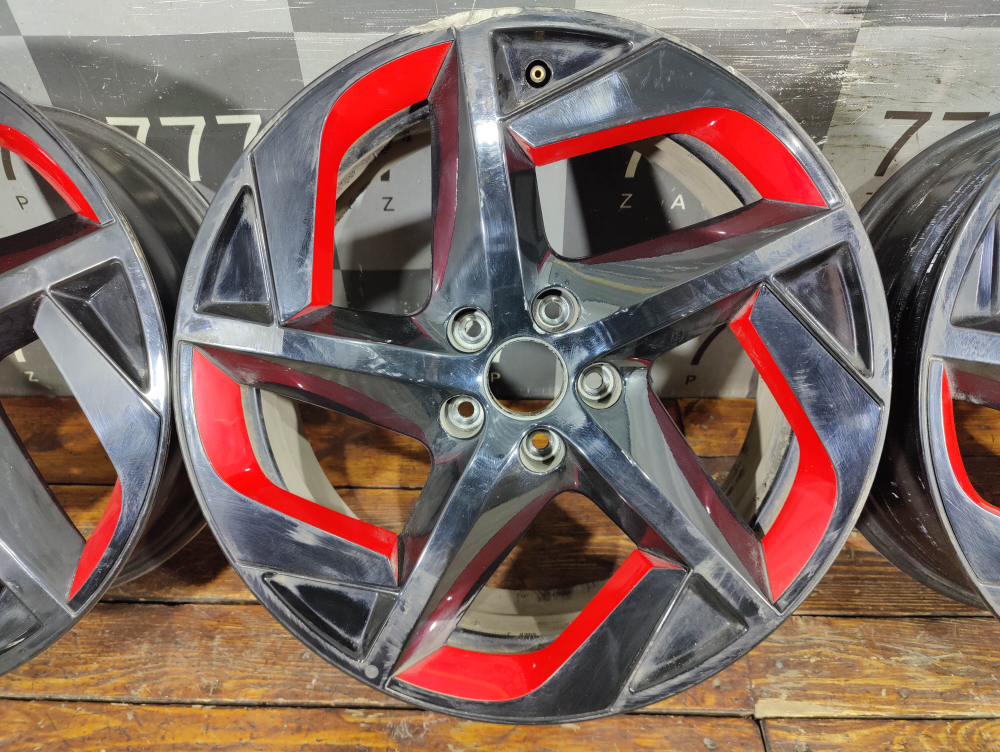 Диски колесные литые R18 комплект 4шт. Omoda C5 22-нв Б/У Оригинал 203000450AA