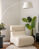 Кресло Club из белой ткани букле