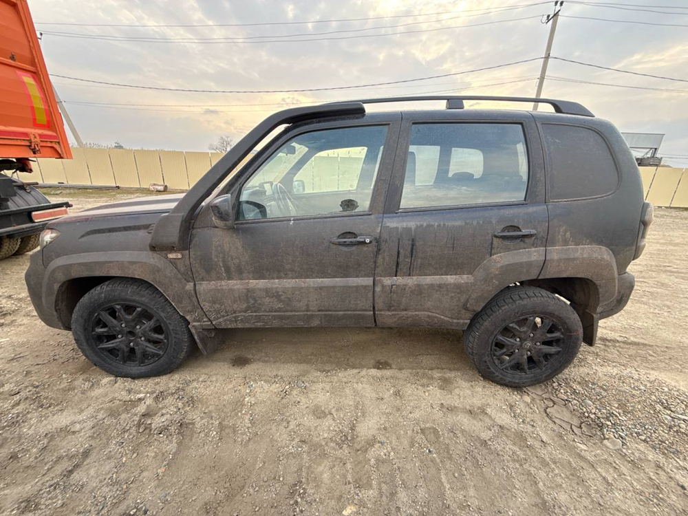LADA Niva Travel Luxe 1.7 80hp 5MT