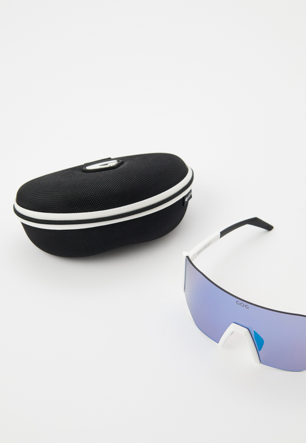 Спортивные очки GOG Baldur / Matt White-Black / White-Blue Lens