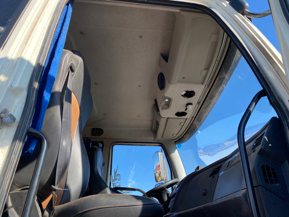 FAW J6 8x4 Самосвал СА3310Р66K24T4E5 (Дизельный, 11,1 л, 420 л.с., МТ)