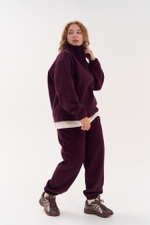 Свитшот с воротником на кнопках из футера с начесом в винном цвете