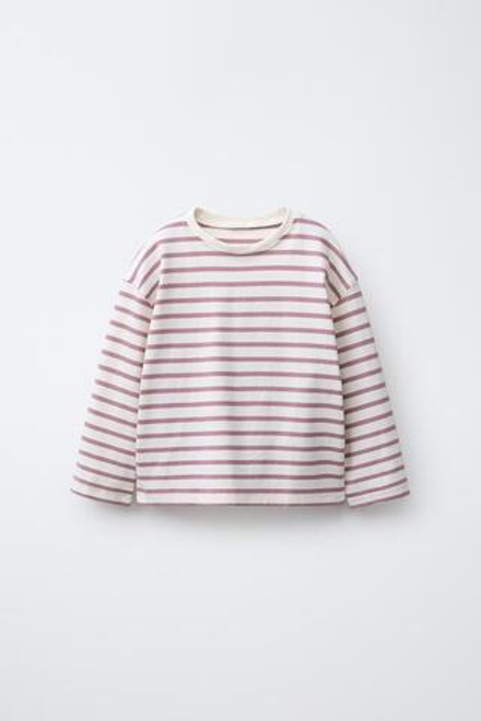 ZARA НАБОР ИЗ ТРЕХ ФУТБОЛОК С ПРИНТОМ, СЕРО-ЛИЛОВЫЙ