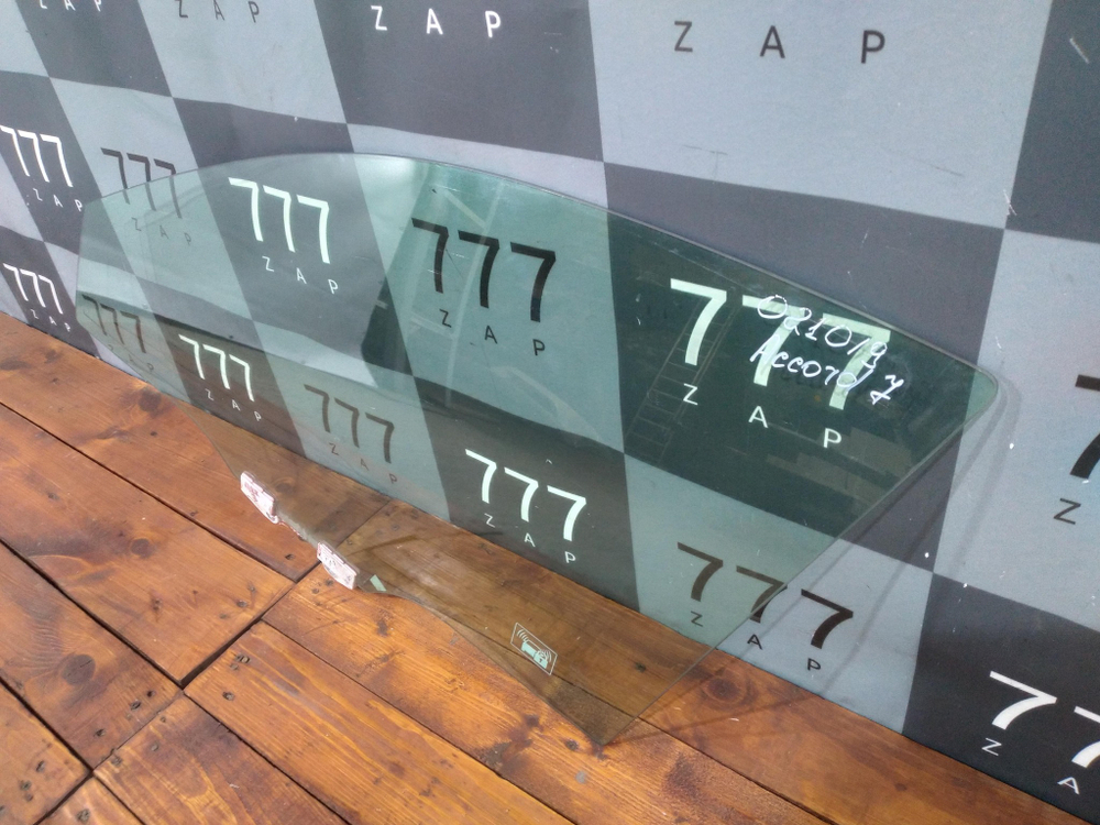 Стекло двери передней левой Honda Accord 7 (CL) 03-08 Б/У Оригинал 73350SEAE10