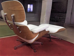 Кресло Eames Lounge с оттоманкой