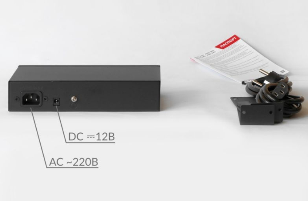 Polyvision PND-16M 16-портовый 100-мегабитный неуправляемый коммутатор с питанием 12В/220В
