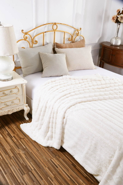 Плед 160х220 Sofi De MarkO Анабель белый