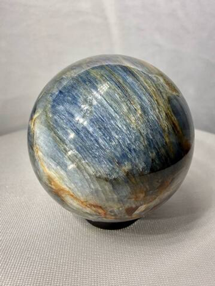 Кианит (Сфера)