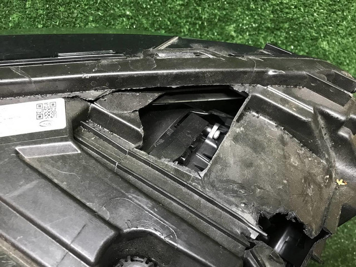 Битая Фара правая Geely Monjaro (2021-н.в.) LED