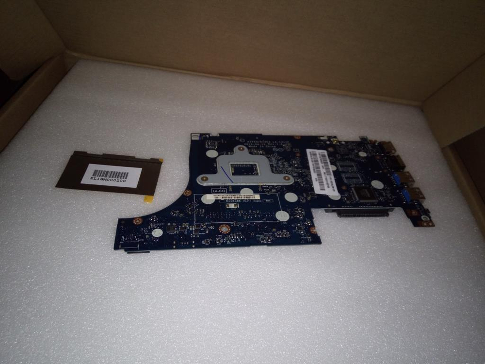 Материнская плата для ноутбука Lenovo E31-70 WIN 3205U UMA APS (5B20J36105), оригинал