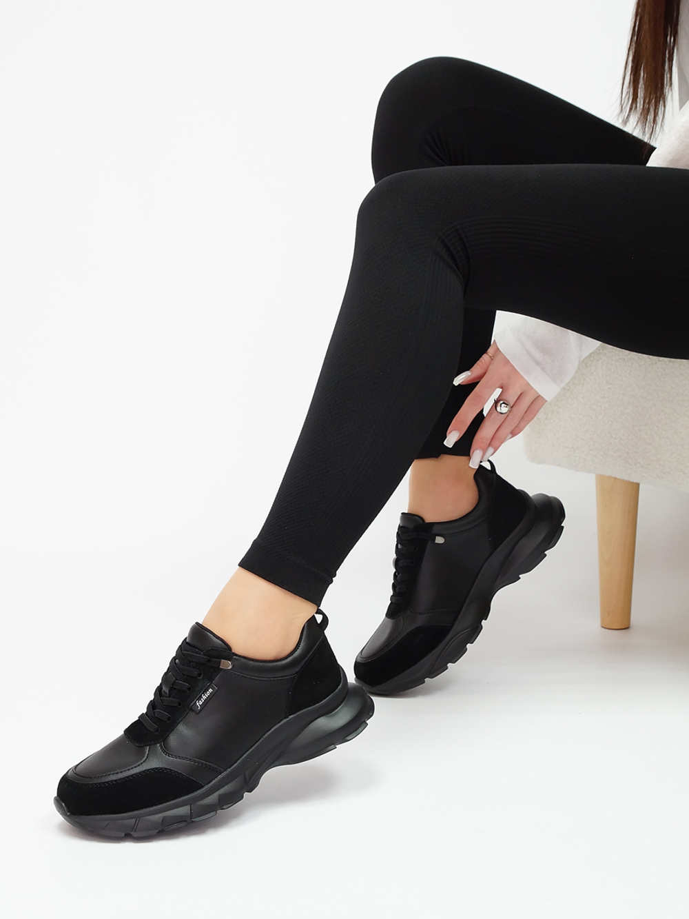 Кроссовки женские демисезонные